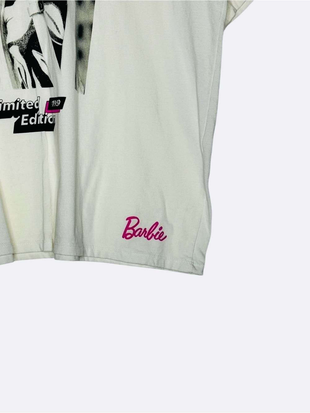 Barbie Girl Limited Edition Graphic Tee XL White Oversized Y2K Dollcore T-Shirt - Picture 6 of 9